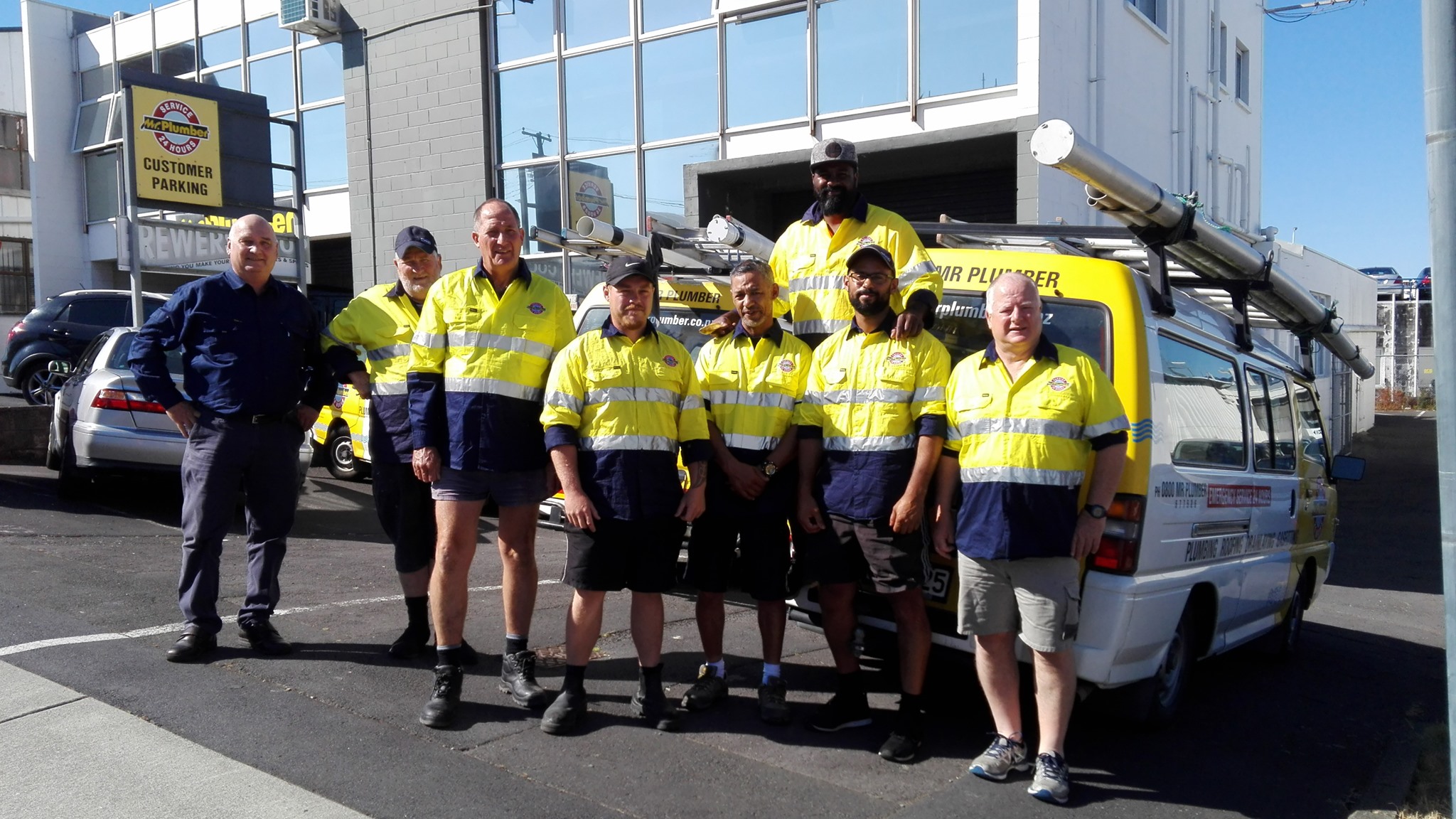 Mr Plumber Auckland team
